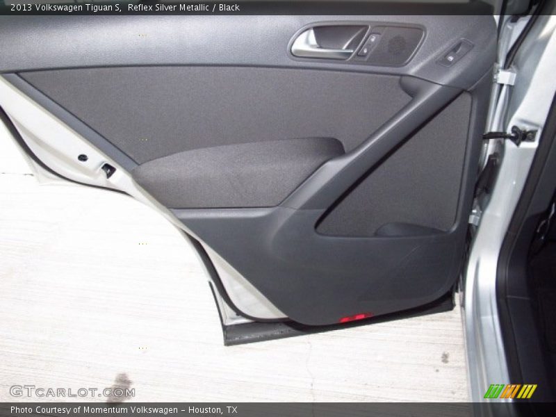 Reflex Silver Metallic / Black 2013 Volkswagen Tiguan S