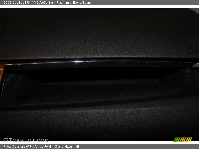 Light Platinum / Ebony/Ebony 2008 Cadillac SRX 4 V6 AWD