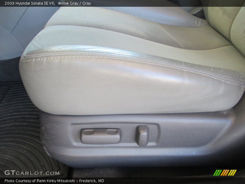 Willow Gray / Gray 2009 Hyundai Sonata SE V6