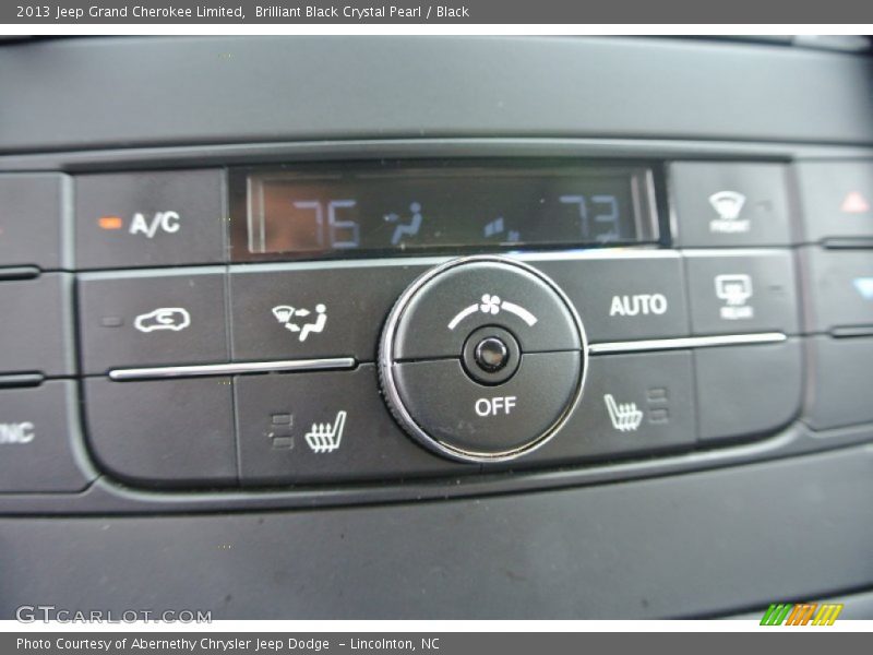 Brilliant Black Crystal Pearl / Black 2013 Jeep Grand Cherokee Limited