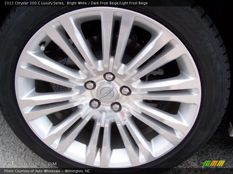  2013 300 C Luxury Series Wheel