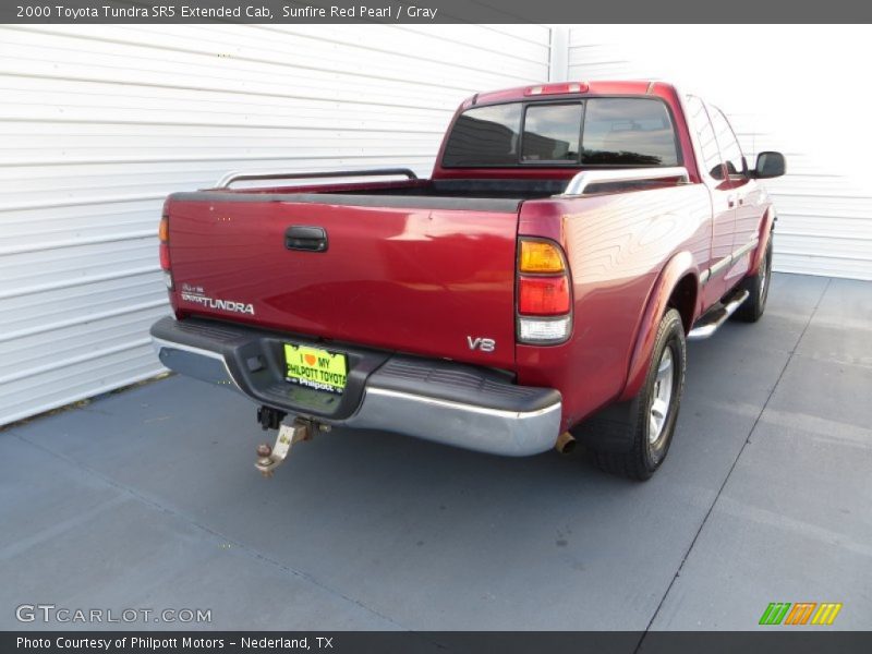 Sunfire Red Pearl / Gray 2000 Toyota Tundra SR5 Extended Cab