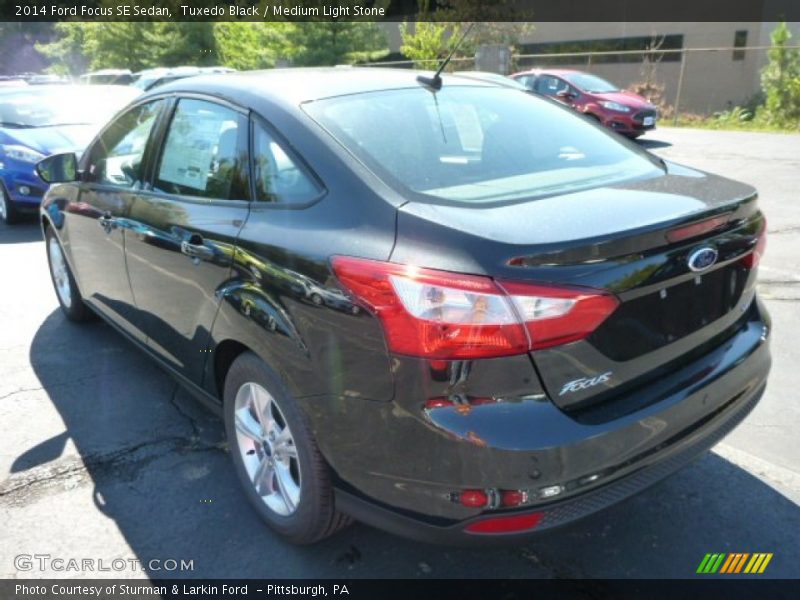 Tuxedo Black / Medium Light Stone 2014 Ford Focus SE Sedan