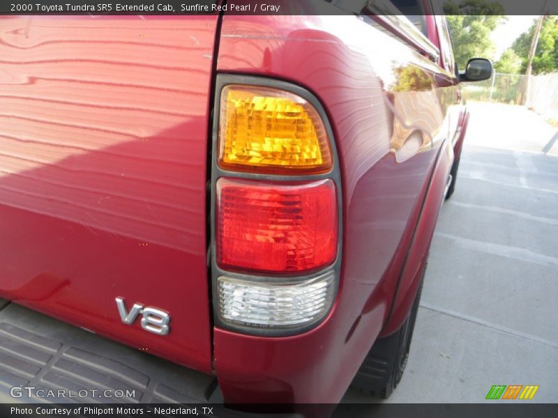 Sunfire Red Pearl / Gray 2000 Toyota Tundra SR5 Extended Cab