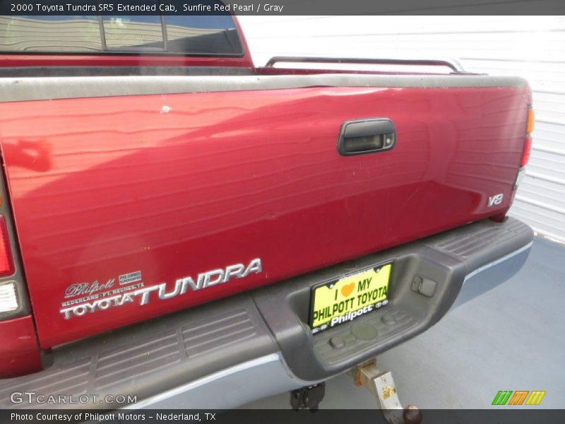 Sunfire Red Pearl / Gray 2000 Toyota Tundra SR5 Extended Cab