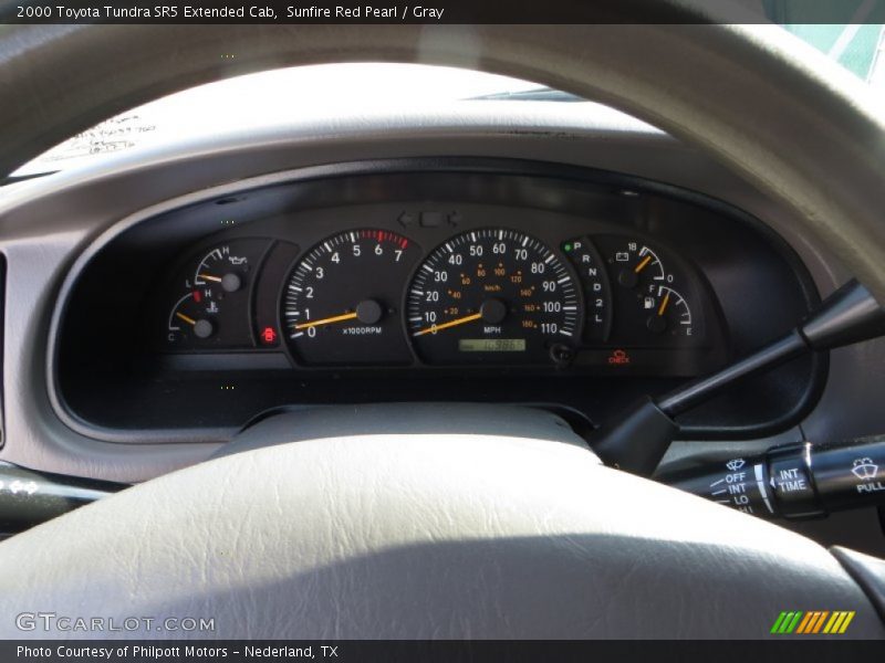 Sunfire Red Pearl / Gray 2000 Toyota Tundra SR5 Extended Cab