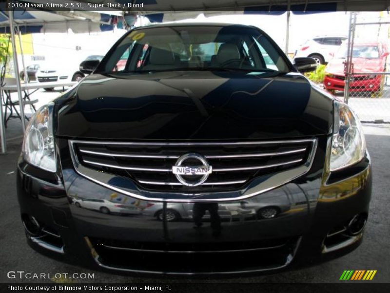 Super Black / Blond 2010 Nissan Altima 2.5 SL