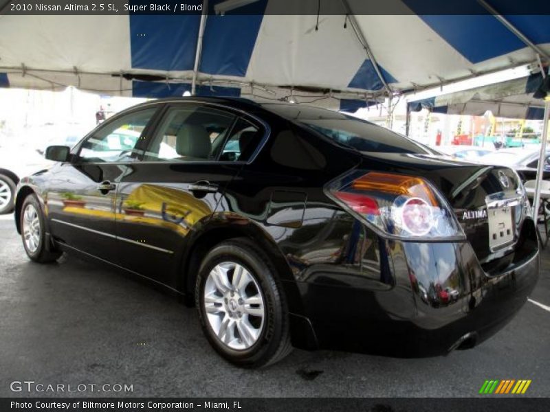 Super Black / Blond 2010 Nissan Altima 2.5 SL
