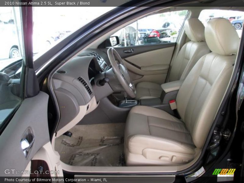 Super Black / Blond 2010 Nissan Altima 2.5 SL