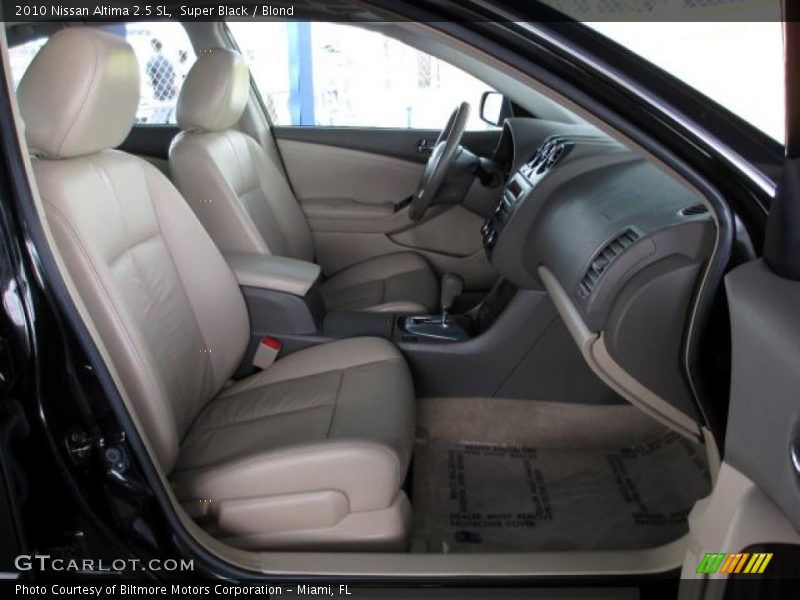 Super Black / Blond 2010 Nissan Altima 2.5 SL