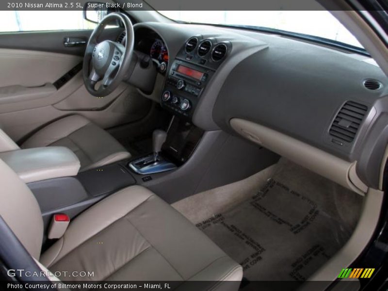 Super Black / Blond 2010 Nissan Altima 2.5 SL