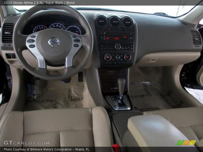 Super Black / Blond 2010 Nissan Altima 2.5 SL