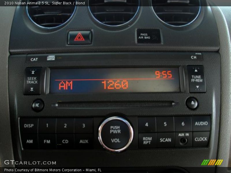 Super Black / Blond 2010 Nissan Altima 2.5 SL