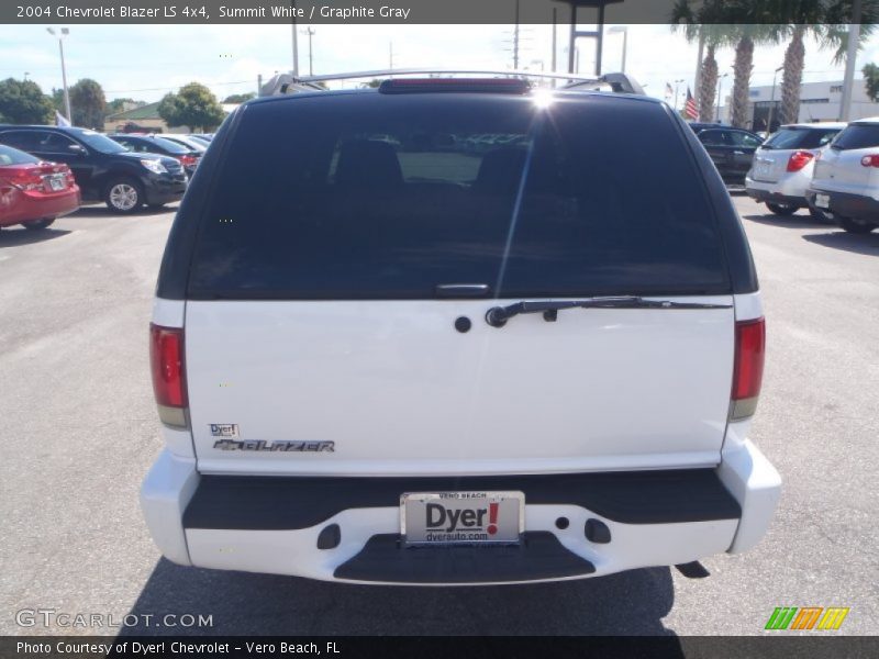 Summit White / Graphite Gray 2004 Chevrolet Blazer LS 4x4