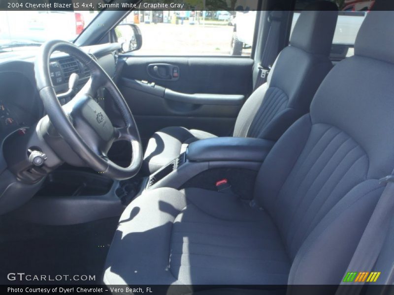 Summit White / Graphite Gray 2004 Chevrolet Blazer LS 4x4