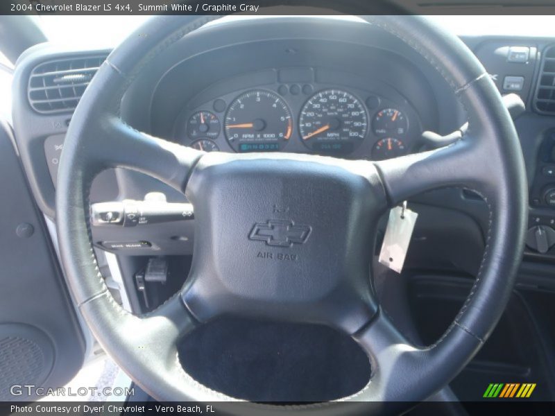 Summit White / Graphite Gray 2004 Chevrolet Blazer LS 4x4