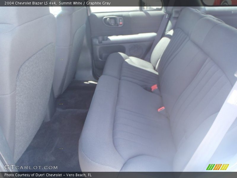 Summit White / Graphite Gray 2004 Chevrolet Blazer LS 4x4