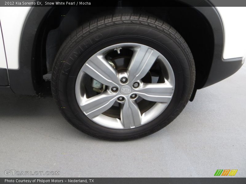Snow White Pearl / Mocha 2012 Kia Sorento EX
