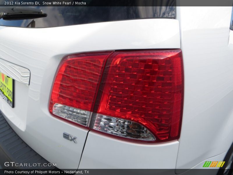 Snow White Pearl / Mocha 2012 Kia Sorento EX