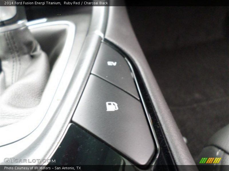 Controls of 2014 Fusion Energi Titanium