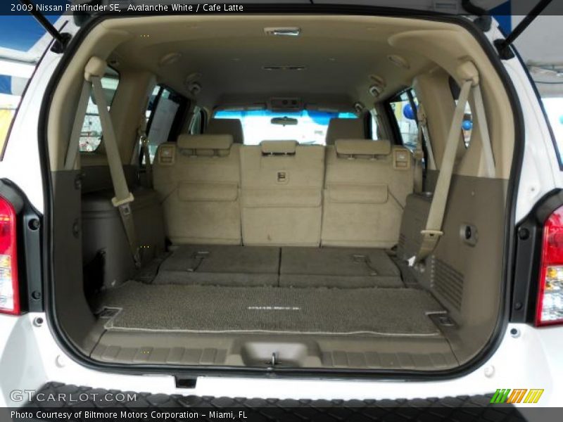 Avalanche White / Cafe Latte 2009 Nissan Pathfinder SE
