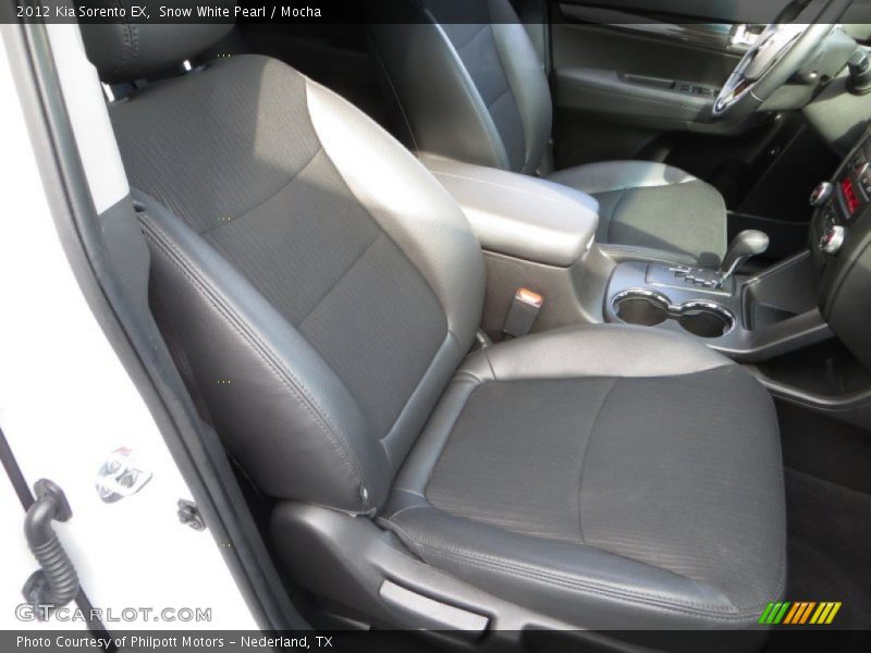 Snow White Pearl / Mocha 2012 Kia Sorento EX