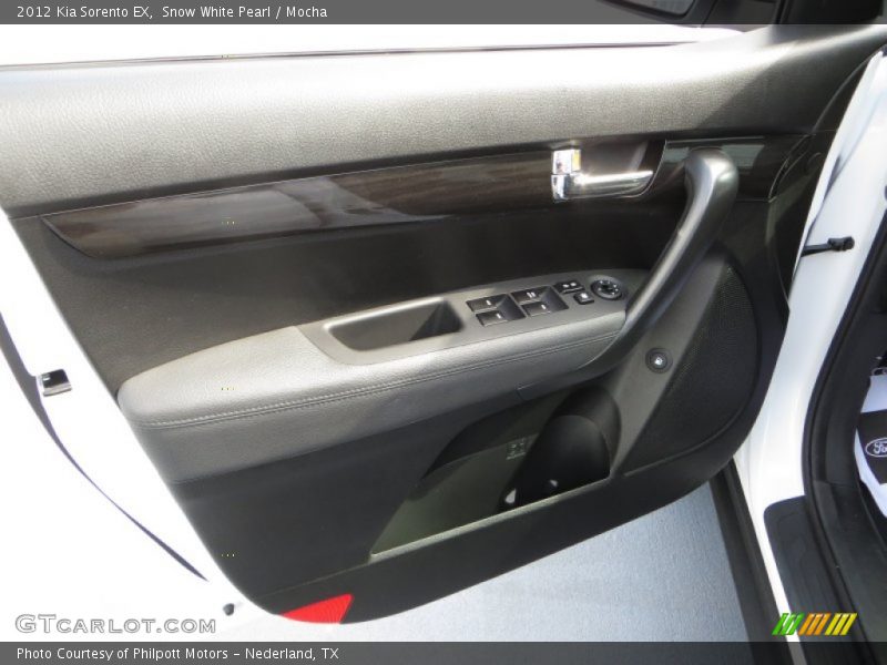 Snow White Pearl / Mocha 2012 Kia Sorento EX