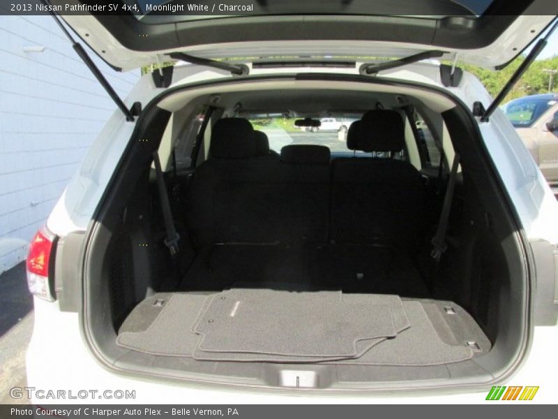 Moonlight White / Charcoal 2013 Nissan Pathfinder SV 4x4