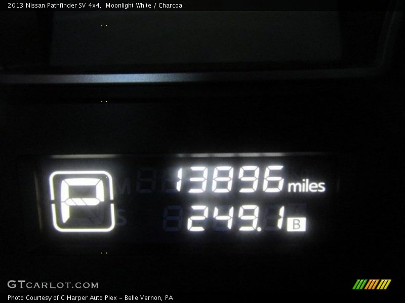 Moonlight White / Charcoal 2013 Nissan Pathfinder SV 4x4
