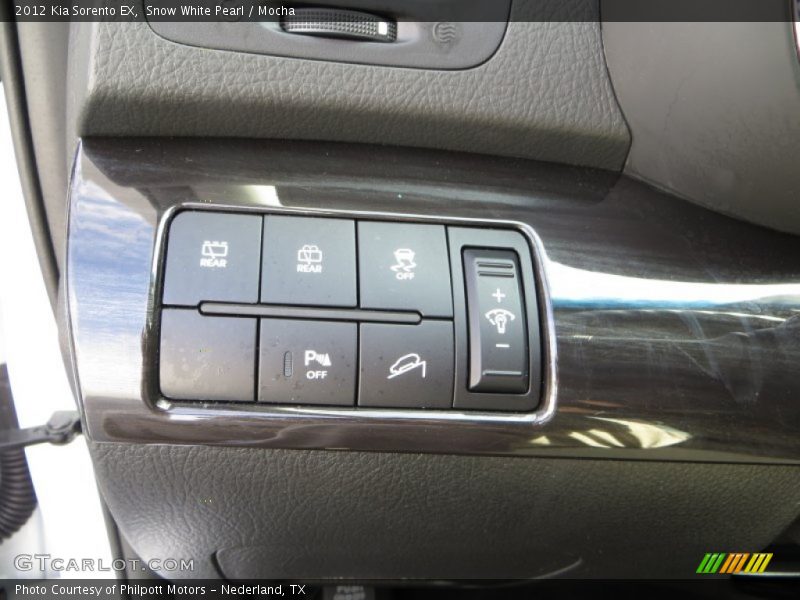 Snow White Pearl / Mocha 2012 Kia Sorento EX