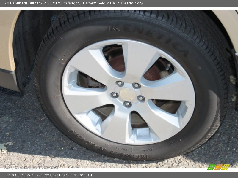 Harvest Gold Metallic / Warm Ivory 2010 Subaru Outback 2.5i Premium Wagon