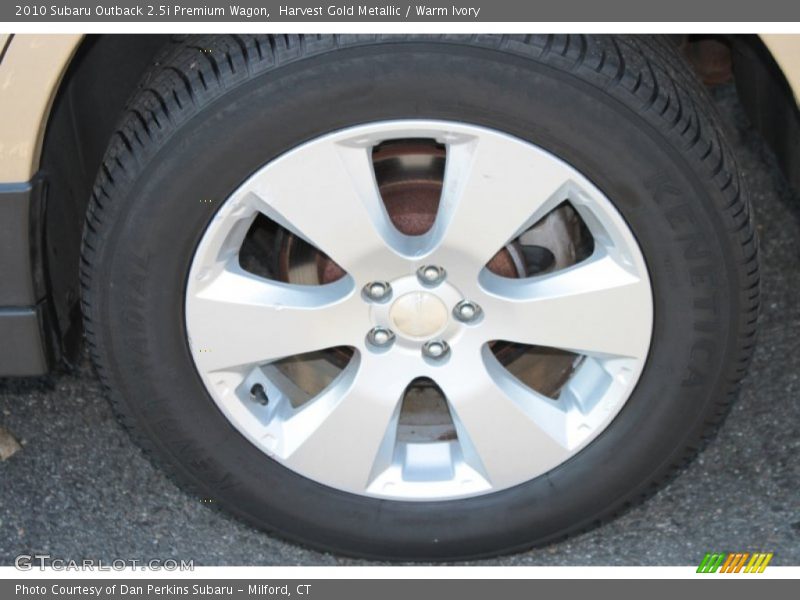 Harvest Gold Metallic / Warm Ivory 2010 Subaru Outback 2.5i Premium Wagon