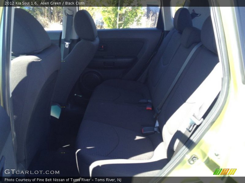 Alien Green / Black Cloth 2012 Kia Soul 1.6