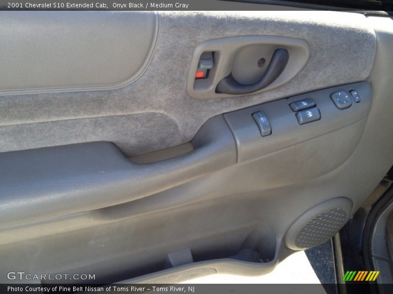 Onyx Black / Medium Gray 2001 Chevrolet S10 Extended Cab