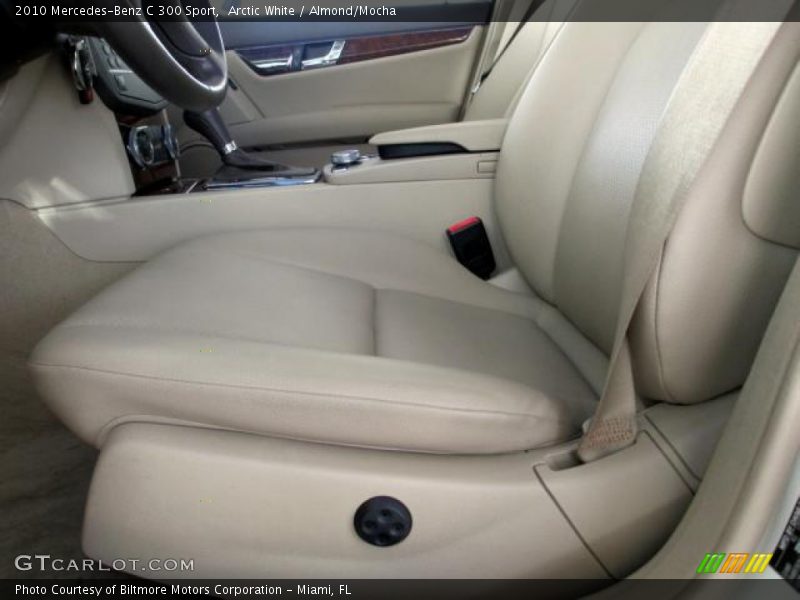 Arctic White / Almond/Mocha 2010 Mercedes-Benz C 300 Sport