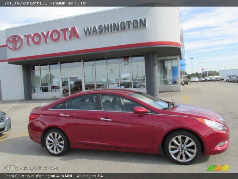 Venetian Red / Black 2011 Hyundai Sonata SE