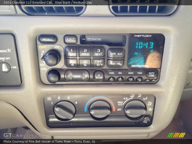 Onyx Black / Medium Gray 2001 Chevrolet S10 Extended Cab