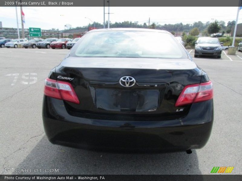 Black / Bisque 2009 Toyota Camry LE
