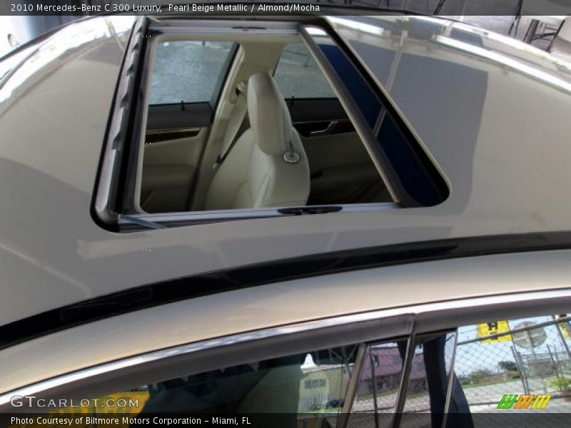 Pearl Beige Metallic / Almond/Mocha 2010 Mercedes-Benz C 300 Luxury