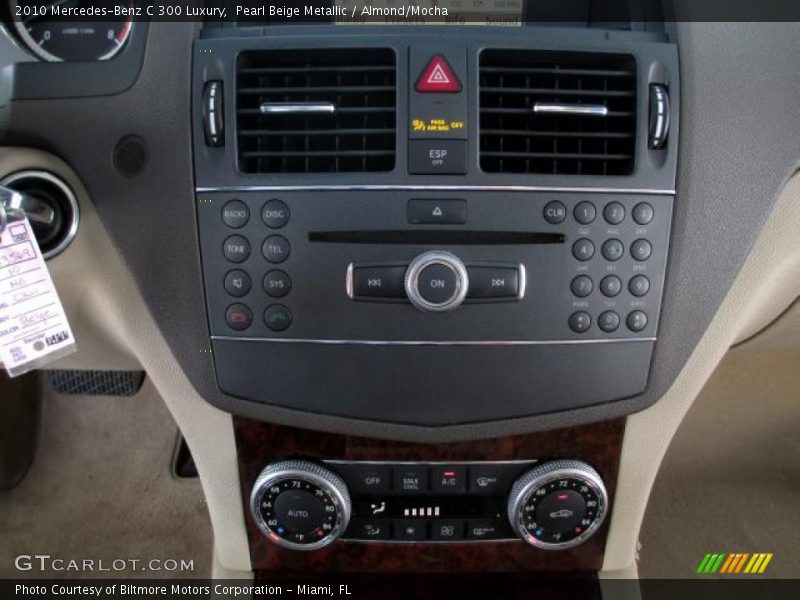 Pearl Beige Metallic / Almond/Mocha 2010 Mercedes-Benz C 300 Luxury