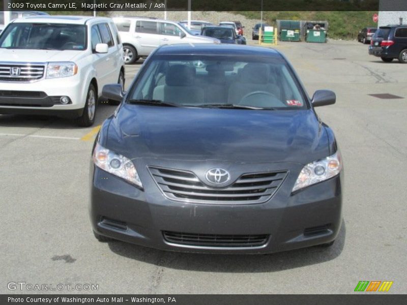 Magnetic Gray Metallic / Ash 2009 Toyota Camry LE
