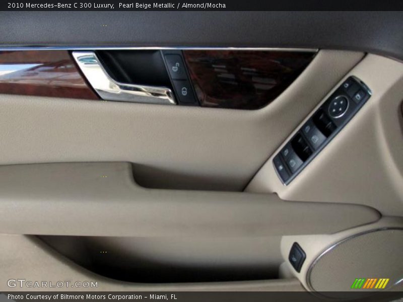 Pearl Beige Metallic / Almond/Mocha 2010 Mercedes-Benz C 300 Luxury