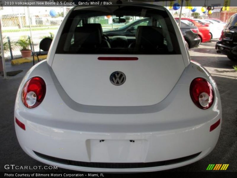 Candy White / Black 2010 Volkswagen New Beetle 2.5 Coupe