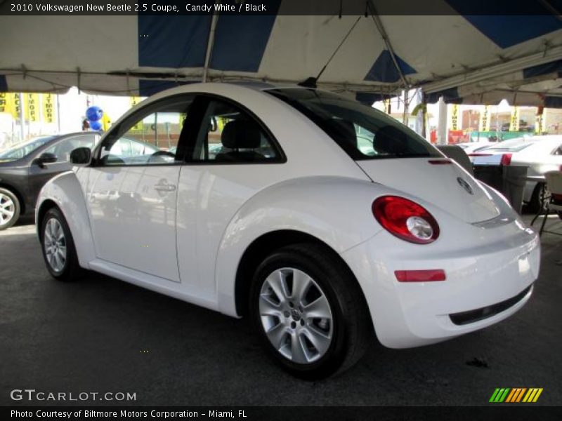 Candy White / Black 2010 Volkswagen New Beetle 2.5 Coupe