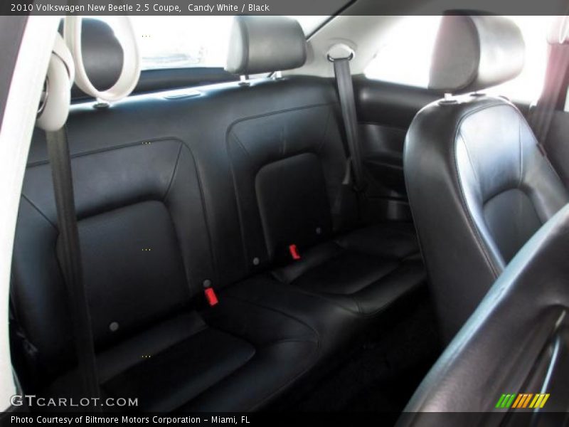Candy White / Black 2010 Volkswagen New Beetle 2.5 Coupe