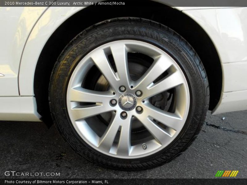 Arctic White / Almond/Mocha 2010 Mercedes-Benz C 300 Luxury