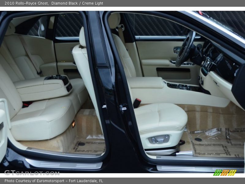  2010 Ghost  Creme Light Interior
