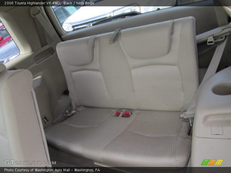 Black / Ivory Beige 2006 Toyota Highlander V6 4WD
