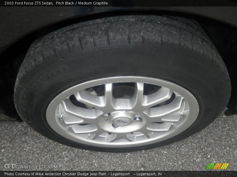 Pitch Black / Medium Graphite 2003 Ford Focus ZTS Sedan