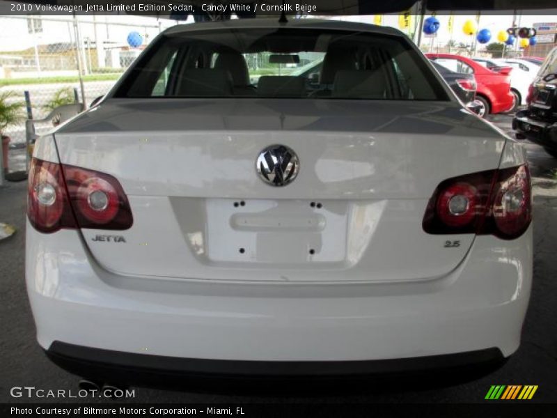 Candy White / Cornsilk Beige 2010 Volkswagen Jetta Limited Edition Sedan